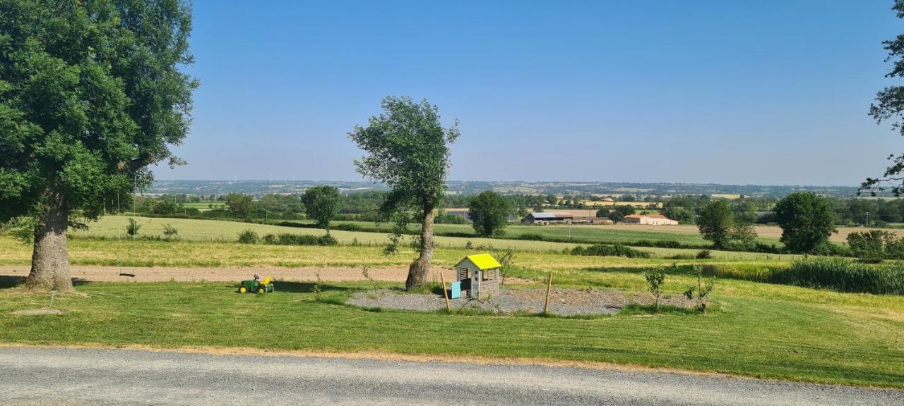 Le Logis des Chons à la campagne à Saint hilaire du Bois - Lys Haut Layon Le Plessis (Maine-et-Loire) Exterior foto